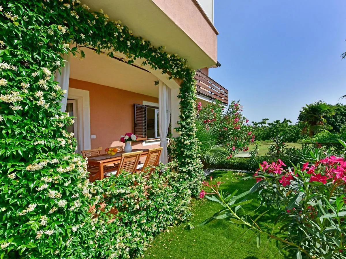 Apartment Mirta - Kst148 By Interhome Kaštelir