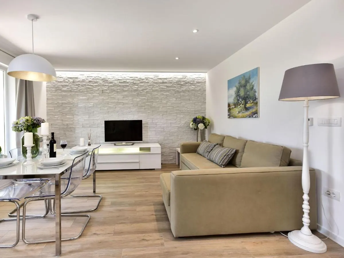 Apartment Mirta - Kst148 By Interhome Kaštelir